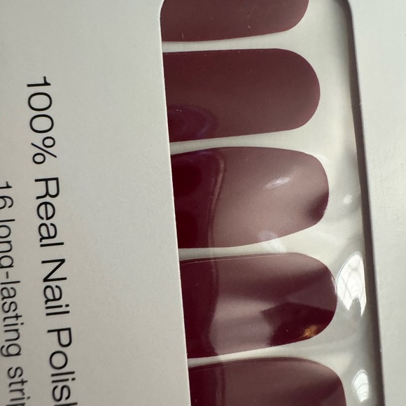 Color Street Nail Polish Strips London Calling - Picture 2 of 3